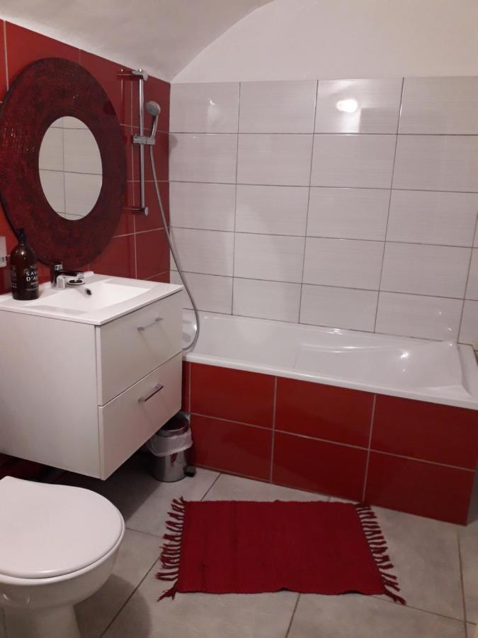 Le Colombier Bed & Breakfast Glandage Bagian luar foto